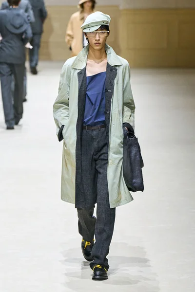 Look 47
